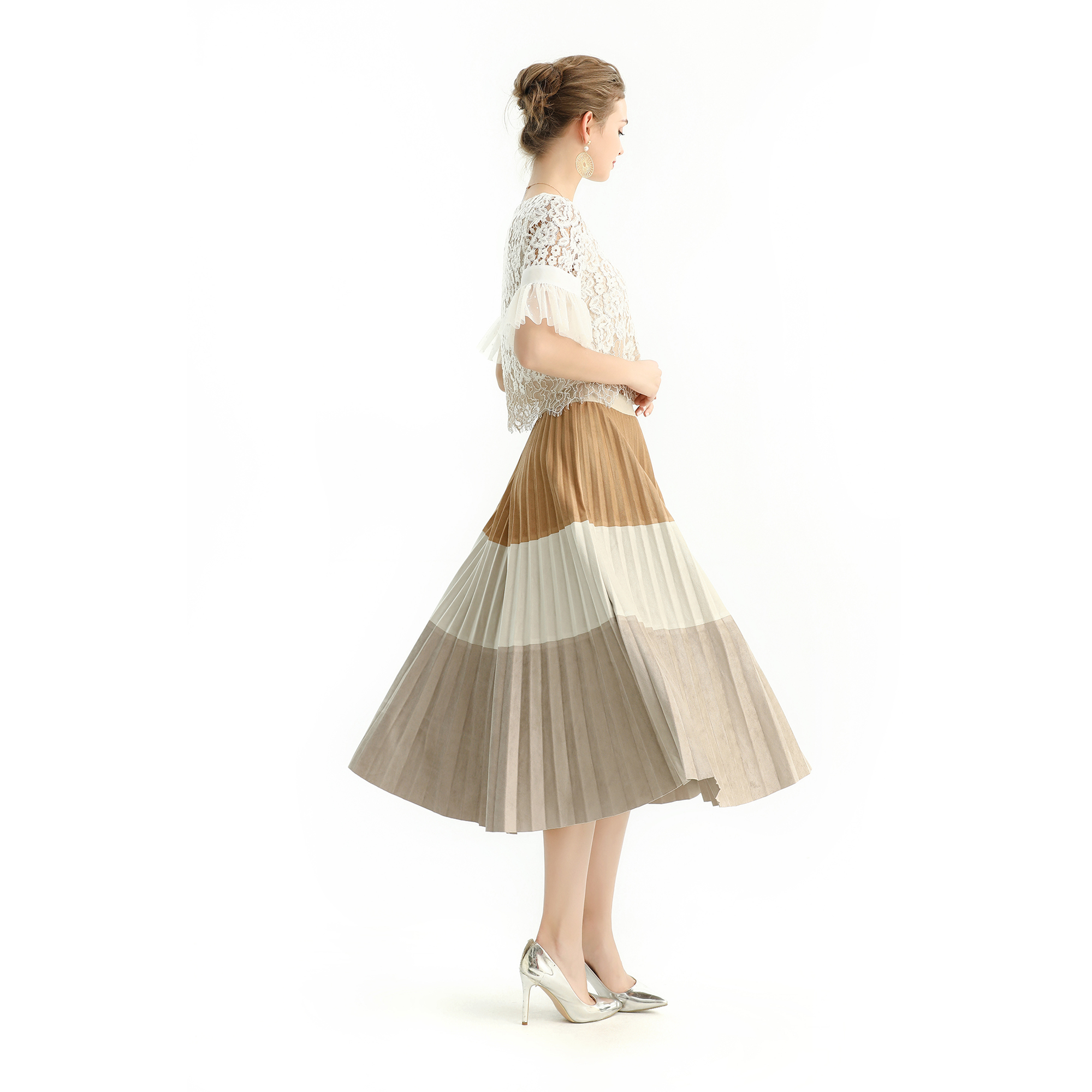 S125 Women Faux suede color-block full circle sunburst pleated midi skirt