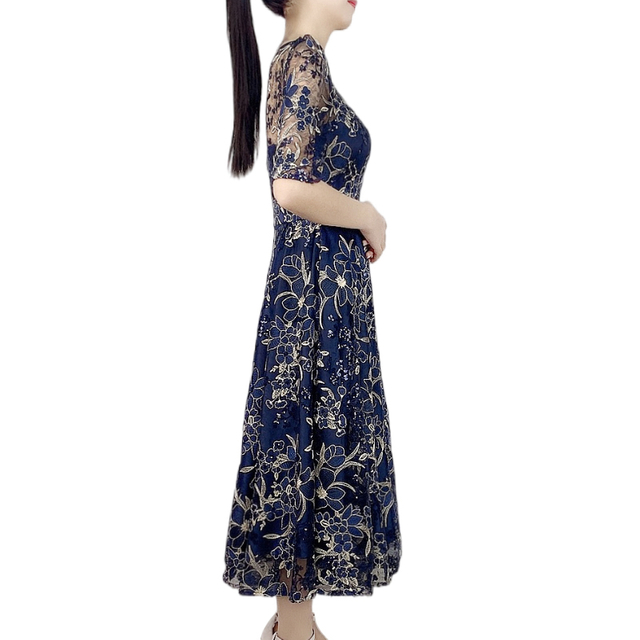 D175 Women All-over floral embroidered sequinned short sleeves flared midi evening dress