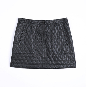 S253 Women faux leather diamond quilted mini skirt