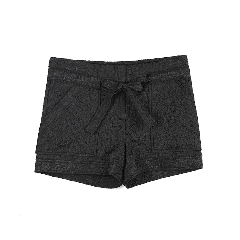 B528 Women Solid crinkle textured belted mini shorts