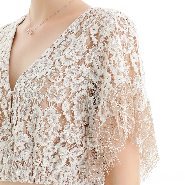 T064 Women floral lace V neck short sleeve 2-tone lace trims cropped tops