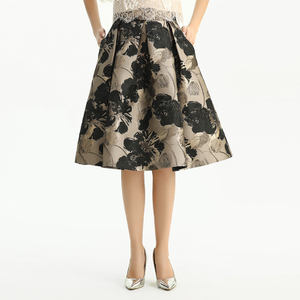 S137-1 Women Metallic floral jacquard inverted pleat A-line midi skirt